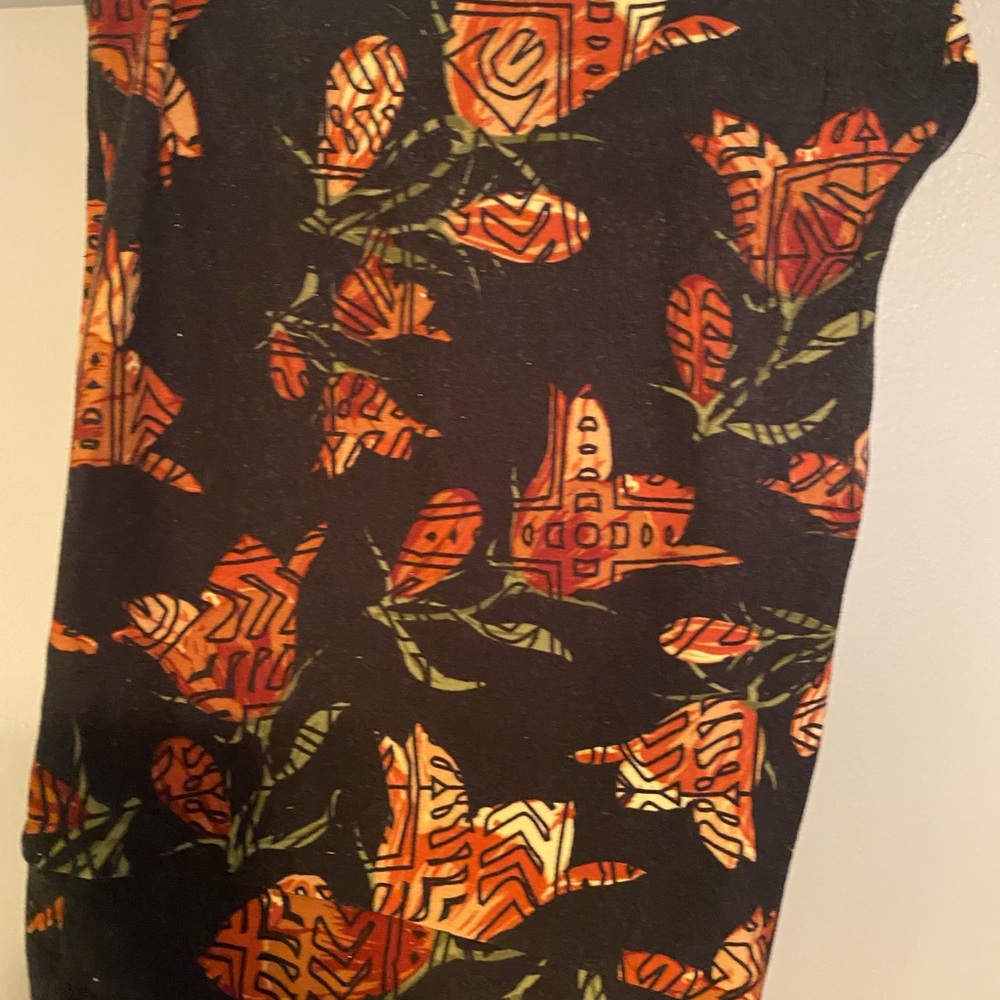 Llr tc rose leggings euc